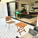 Stroll To Scarborough Beach, Rooibokkie Studio 1