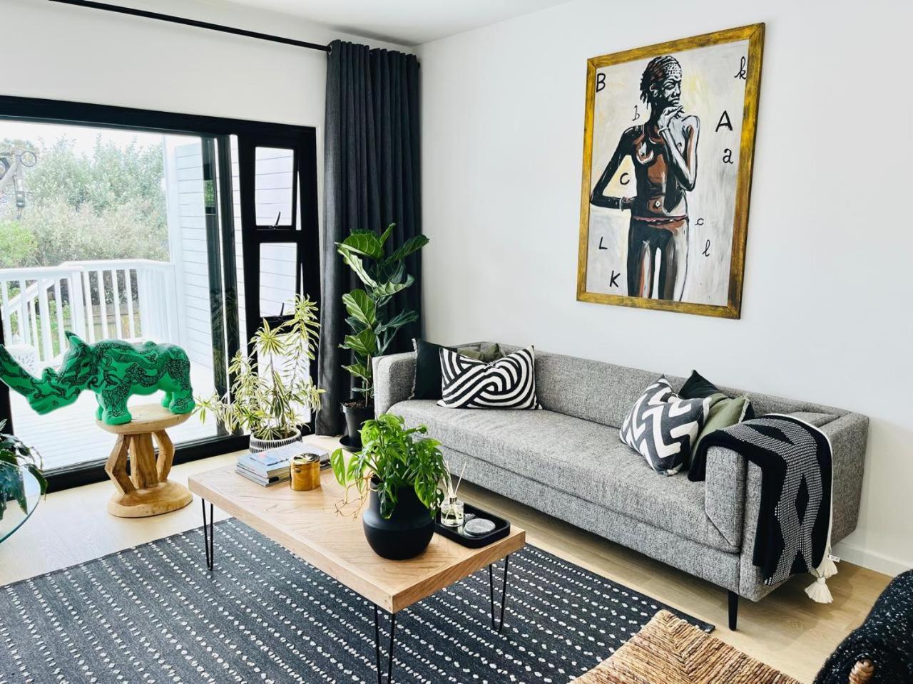 Stroll To Scarborough Beach, Rooibokkie 1 * Kapstadt